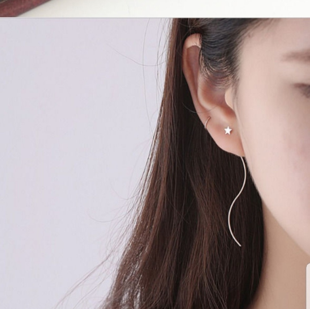 Threader earrings dangling